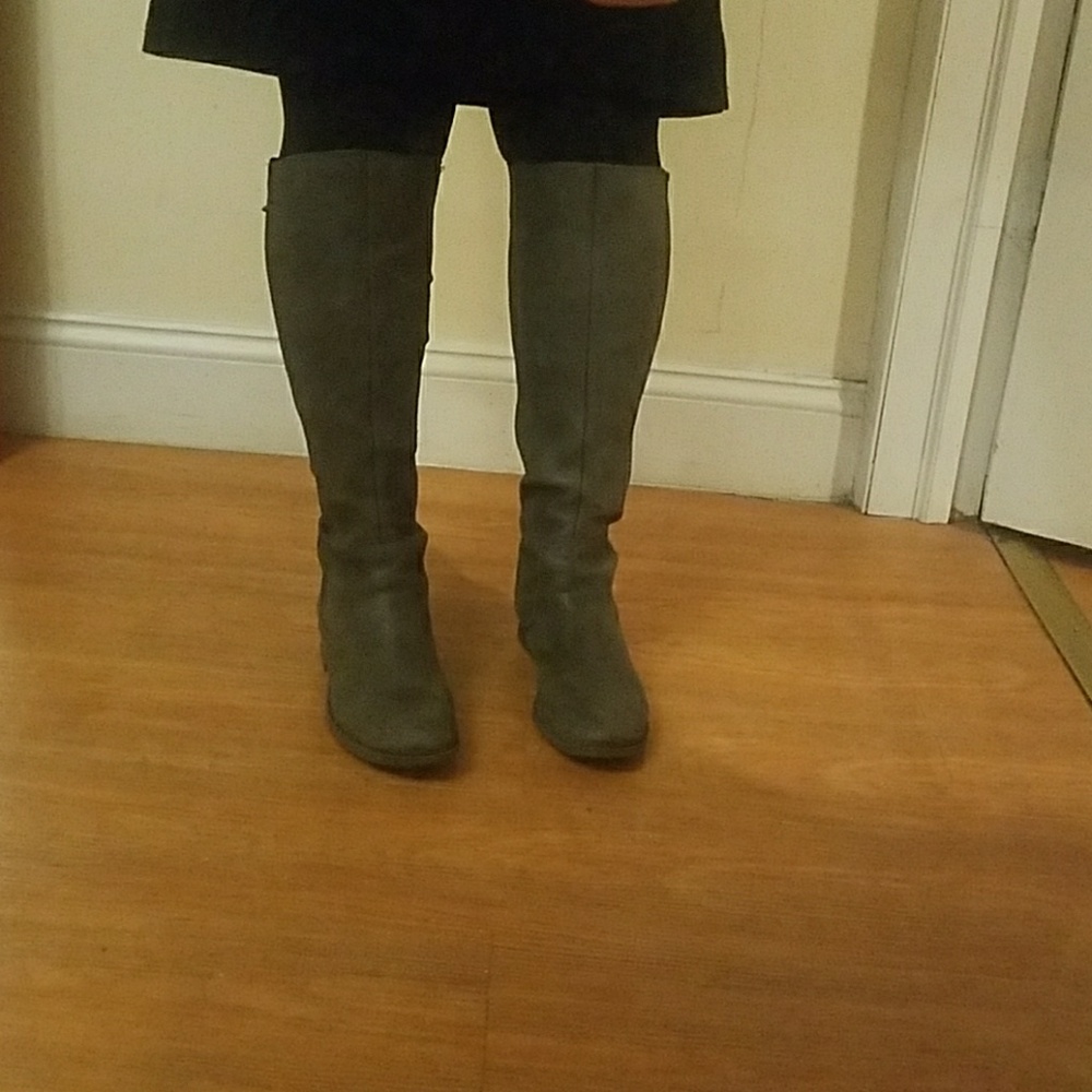 JS Gray Leather Boots